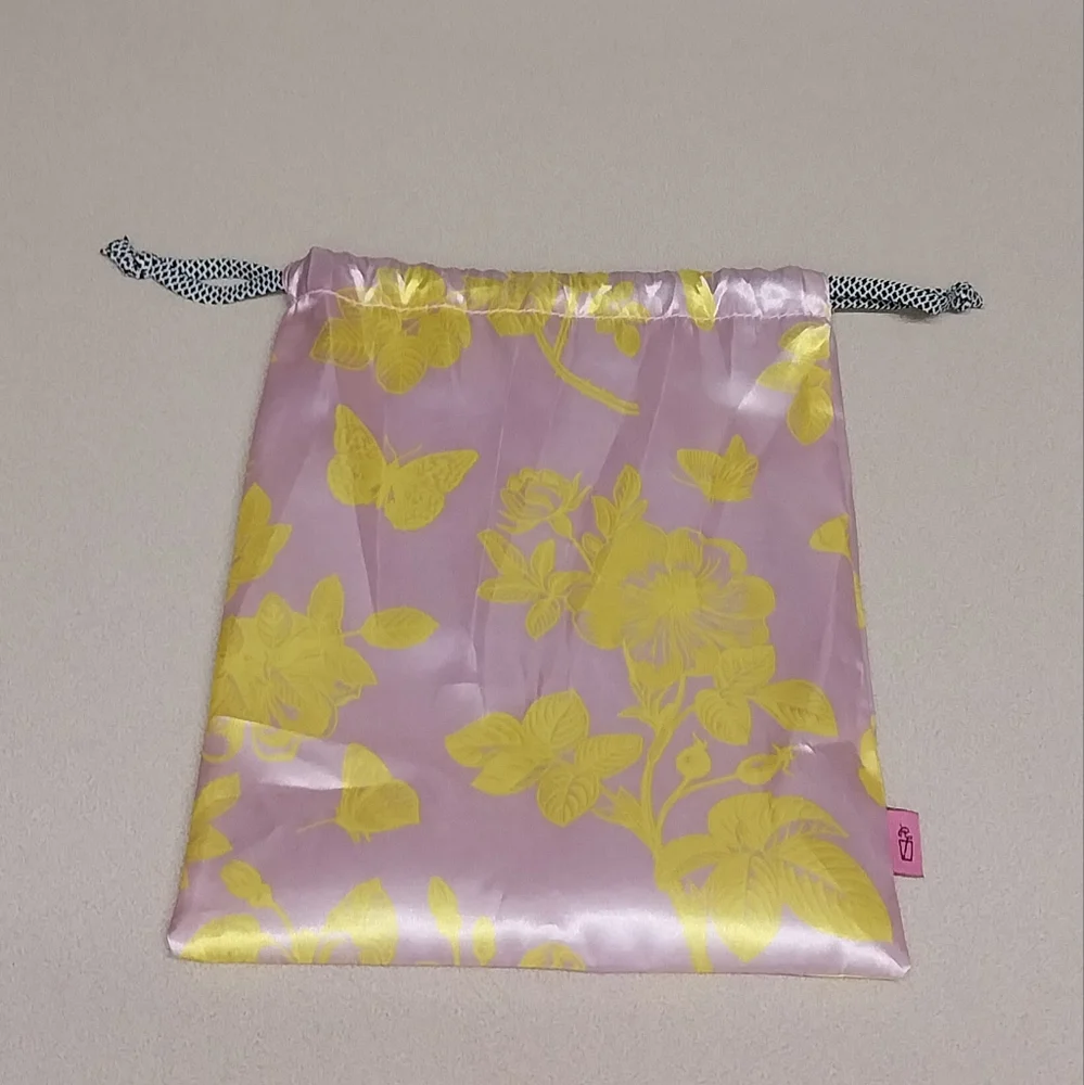 NEW ipsy Glambag July drawstring bag
